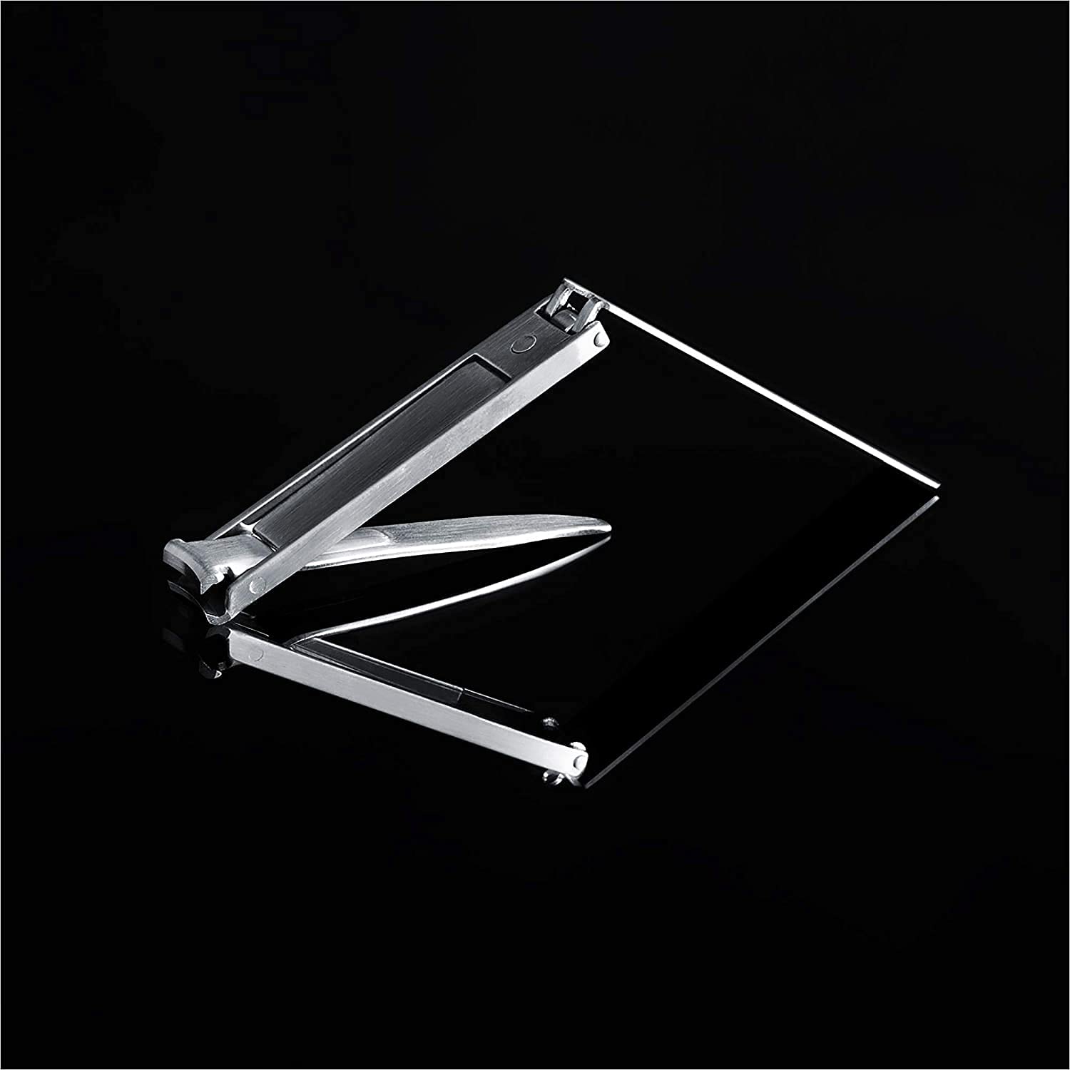 MANSCAPED® Shears 2.0 Tempered Stainless Steel Men's Nail Kit, Fingernail Clippers, Safety Scissors, Tweezers and Nail File, Travel Manicure Pedicure Set, 4-Piece Luxury Grooming Kit with Compact Case