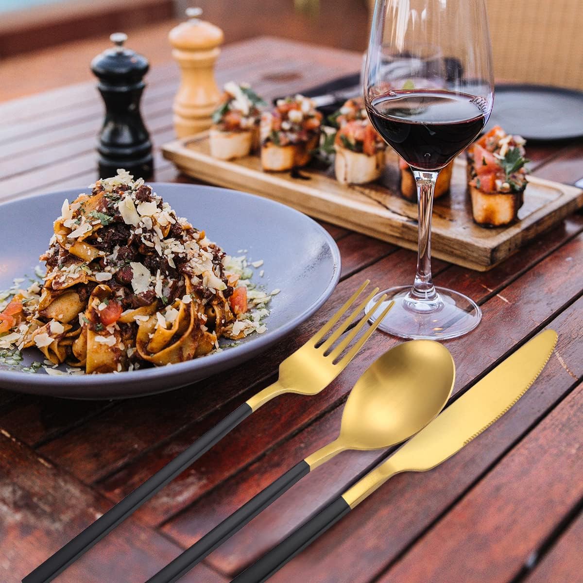 AARAINBOW 6 Pieces Stainless Steel Flatware Set Portable Reusable Cutlery Set Travel Utensils Set Including Chopsticks Knife Fork Spoon Straws Cleaning Brush Dishwasher Safe (B-Black golden)