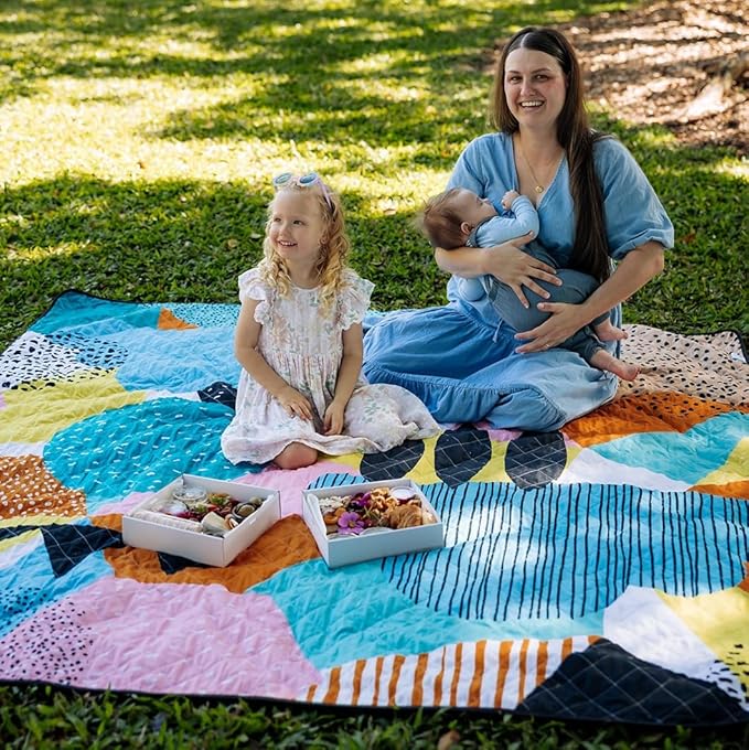 Jumbo Picnic Rug, Large Picnic Mat, 6'7" x 6'7", Outdoor Waterproof Picnic Blanket Beach Mat, Foldable & Waterproof, Picnic Blankets Ideal for Beach & Park, Outdoor Blanket, Happy Now-BubblyBeeBaby