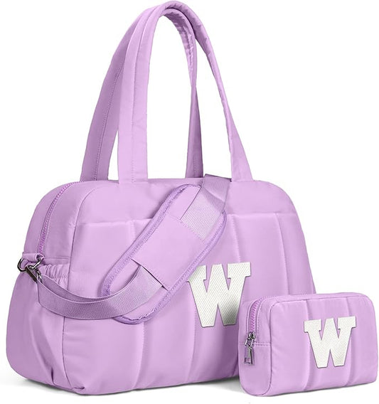 Initial Duffle Bag, Carry On Bags for Women，Overnight Bag with Wet Pocket，Trendy Gifts for Women-Lightweight Travel Bags Personalized Gym Tote with Makeup Pouch-BubblyBeeBaby