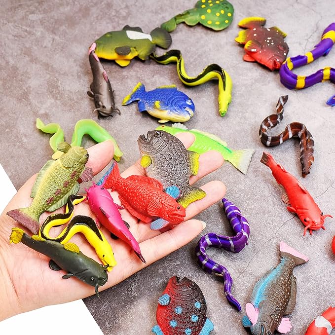 10PCS Sea Animal Figurines Bath Toys, Color Changing Ocean Fish Toys, Stretchy Realistic Animal Set, for Kids 3 and Up, for Themed Parties, Cake Topper, Classroom Rewards, Goodie Bag Filler-BubblyBeeBaby